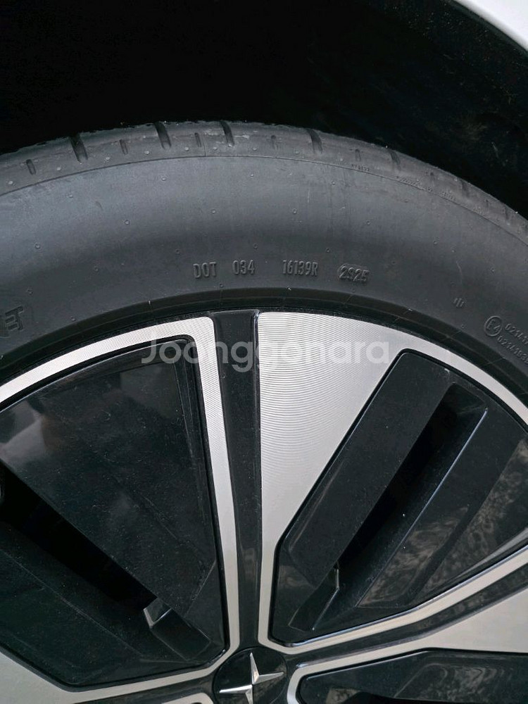 피렐리 P ZERO 폴스타4 타이어 255 50 r20--0