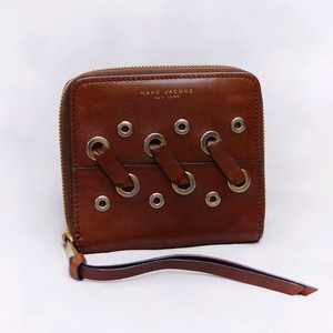 마크 제이콥스 뉴욕 베지터블 레더 지퍼라운드 반지갑