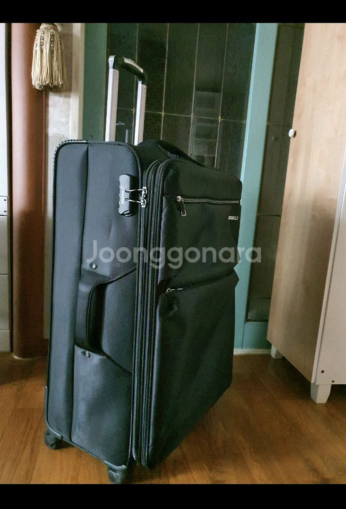 대형케리어4륜바퀴비번장치확대지퍼저렴히4만원케리어및배낭덤--2