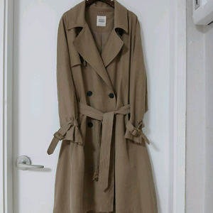 스튜디오 톰보이 오버핏 트렌치코트