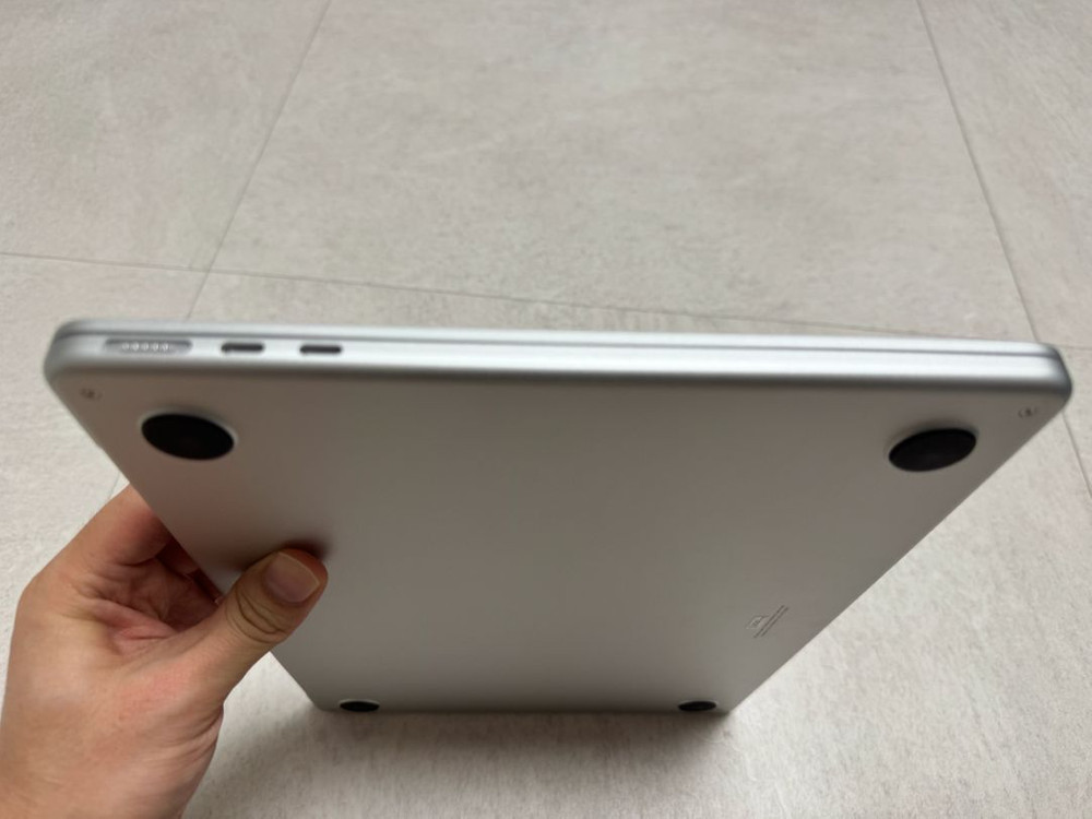 맥북 에어 13인치 M4 512GB 실버 풀박스--5