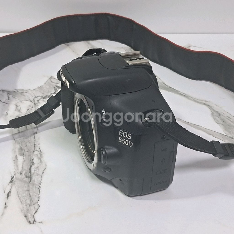 상태좋은 캐논 EOS 550D 바디. 디지털 카메라--2