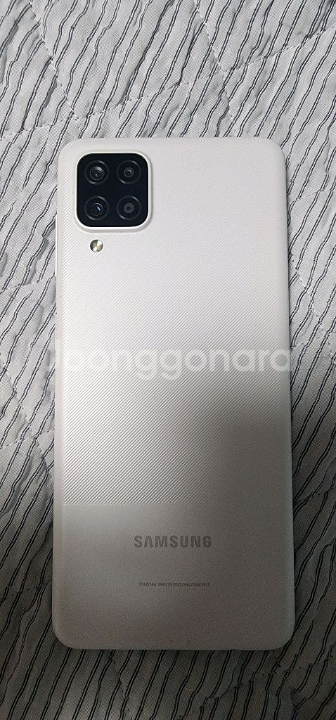 갤럭시 A12 화이트--1