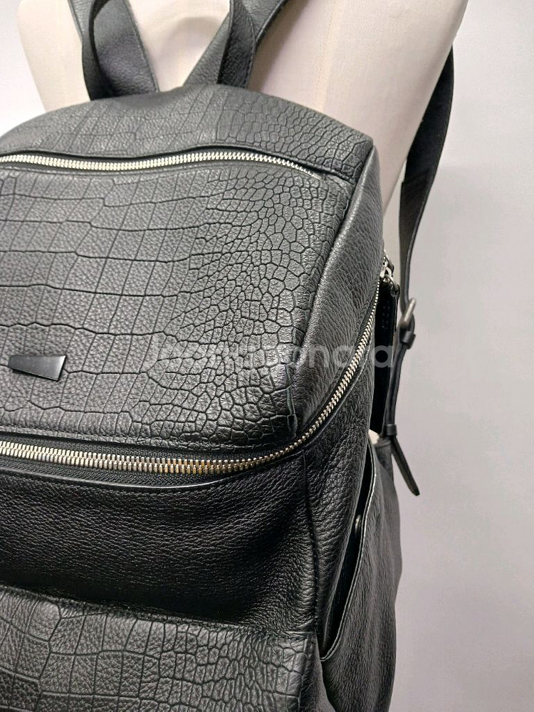 루즈 앤 라운지 소가죽백팩--2