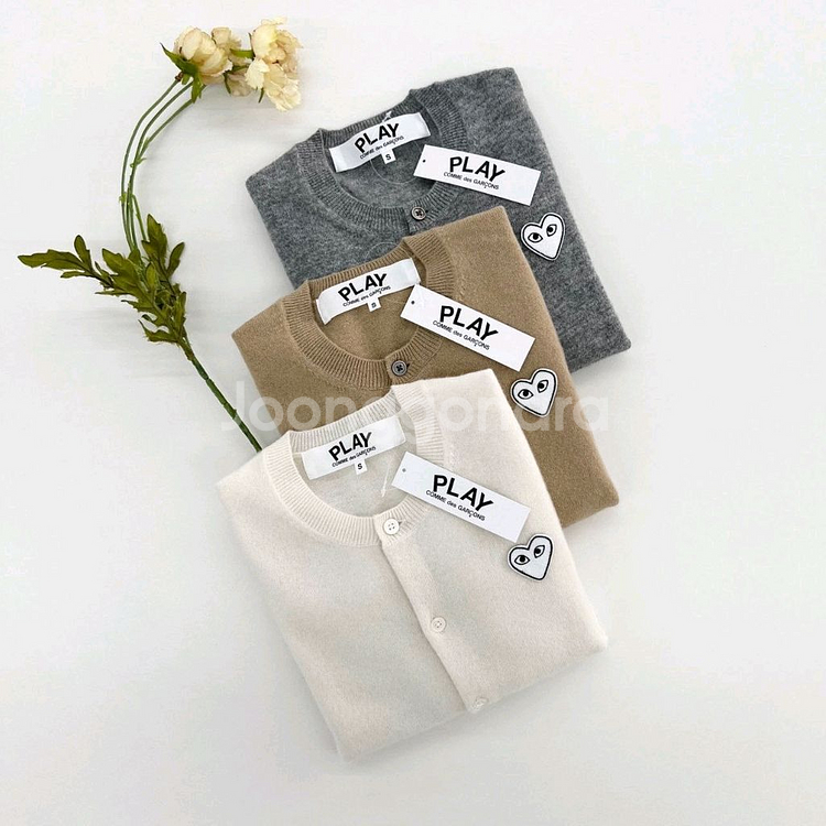꼼데가르송 화이트와펜 라운드 가디건--0