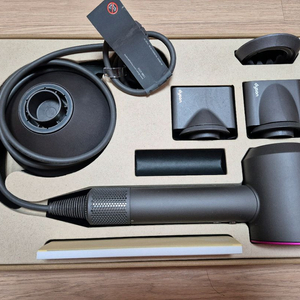 다이슨 드라이기 슈퍼소닉 HD03 케이스 포함정상 작동