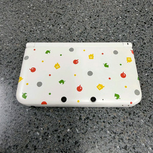 닌텐도 3DS XL 동물의숲 에디션