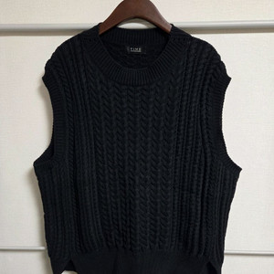 타임 슬릿 헴 니트 (블랙)