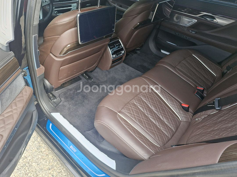 7시리즈 2022년 740Li xDrive DPE--7