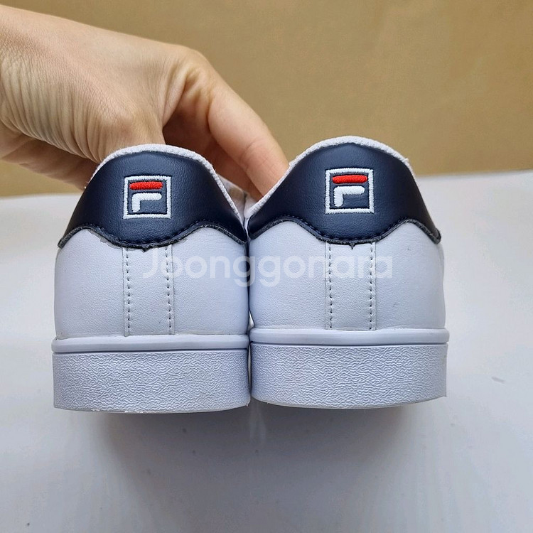 휠라 코트 디럭스 벨크로 여성운동화235--4