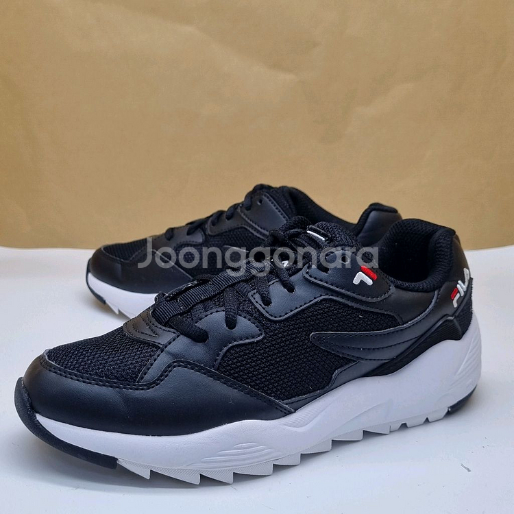 휠라 볼트 여성운동화235--0