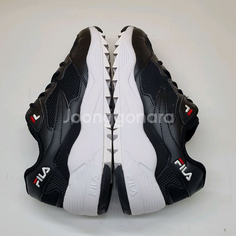 휠라 볼트 여성운동화235--3