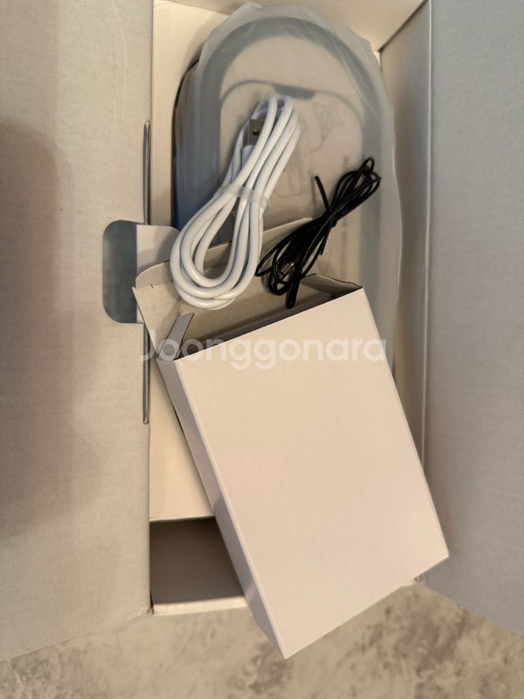 블루투스 스피커 스마트폰 충전 시계 탁상 화이트 데스크--2