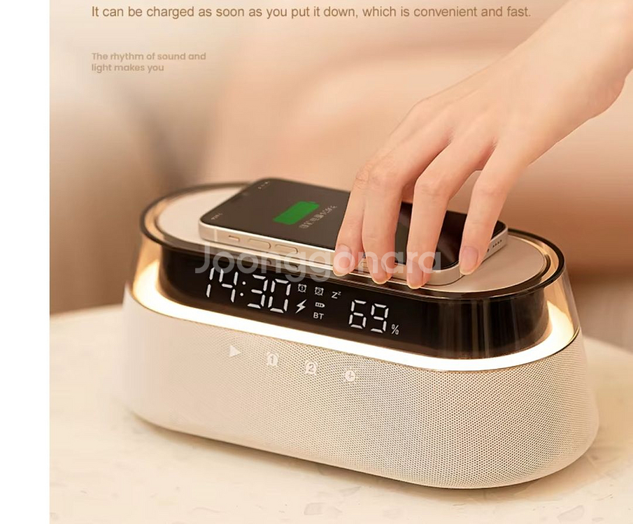 블루투스 스피커 스마트폰 충전 시계 탁상 화이트 데스크--6