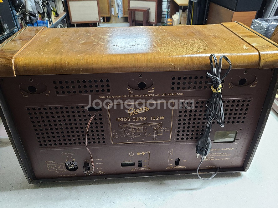 그라츠의 명기 필드 진공관 라디오 162w 팝니다--1