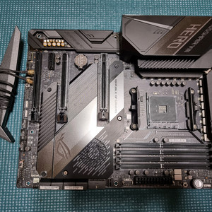 ASUS ROG CROSSHAIR VIII HERO