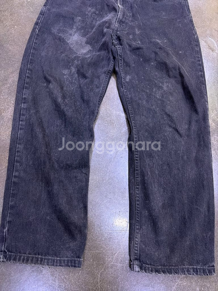 리바이스 550 릴렉스핏 더티워싱 페인팅 블랙 데님36--5