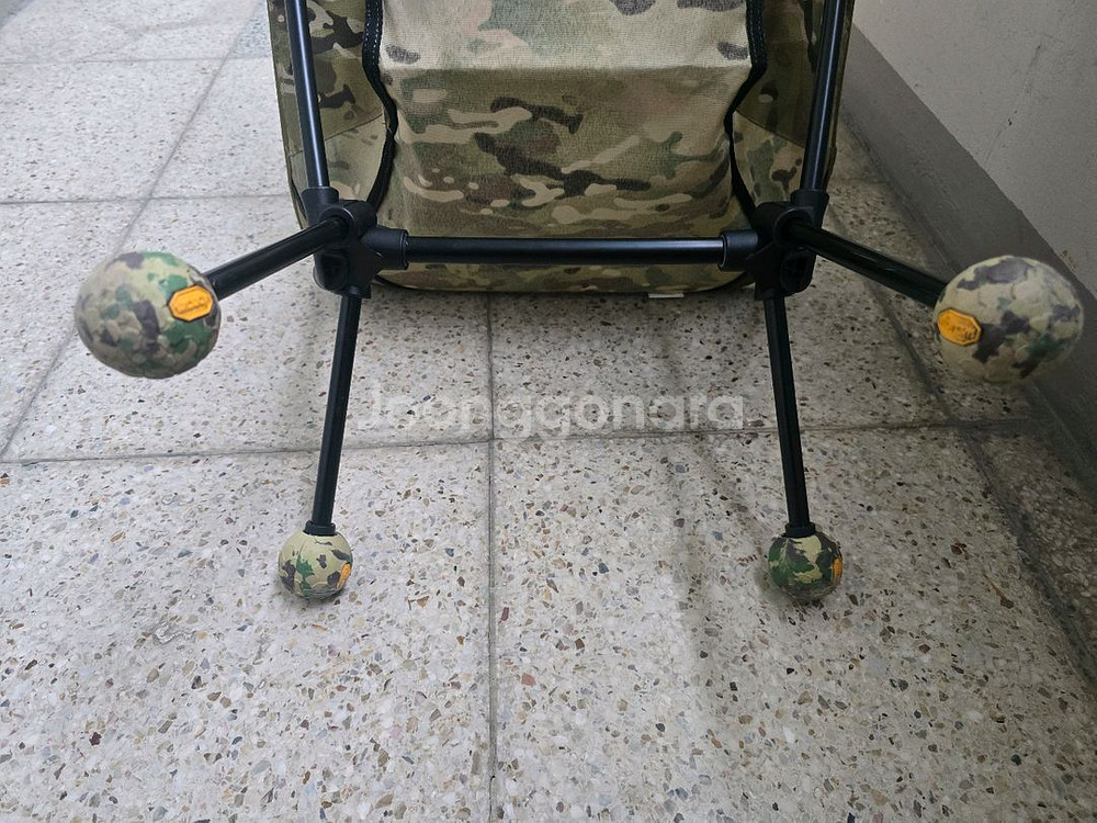 헬리녹스 택티컬 체어원 멀티캠 판매해요--0