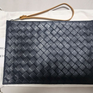 5회미만실착/급처)보테가베네타 미디엄 클러치백(6845