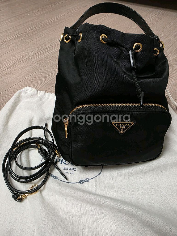 프라다 리나일론 버킷백--1