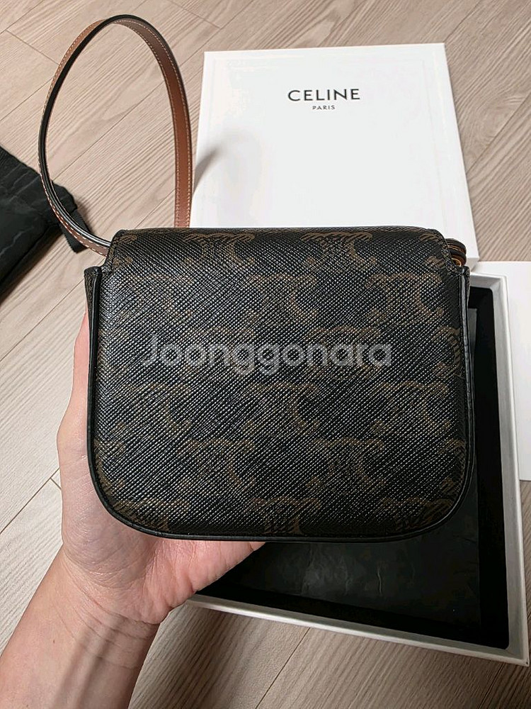 셀린느 미니 클로드--4