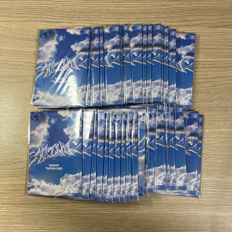 라이즈 라이징 미개봉 새상품 트레카 포카 트레이딩카드--0