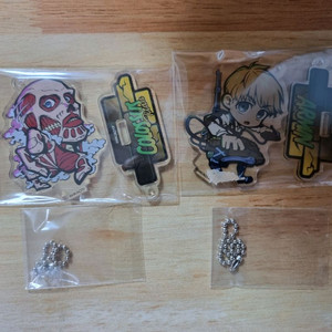 진격의 거인 아르민,초대형거인 굿즈 아크릴 스탠드 키링