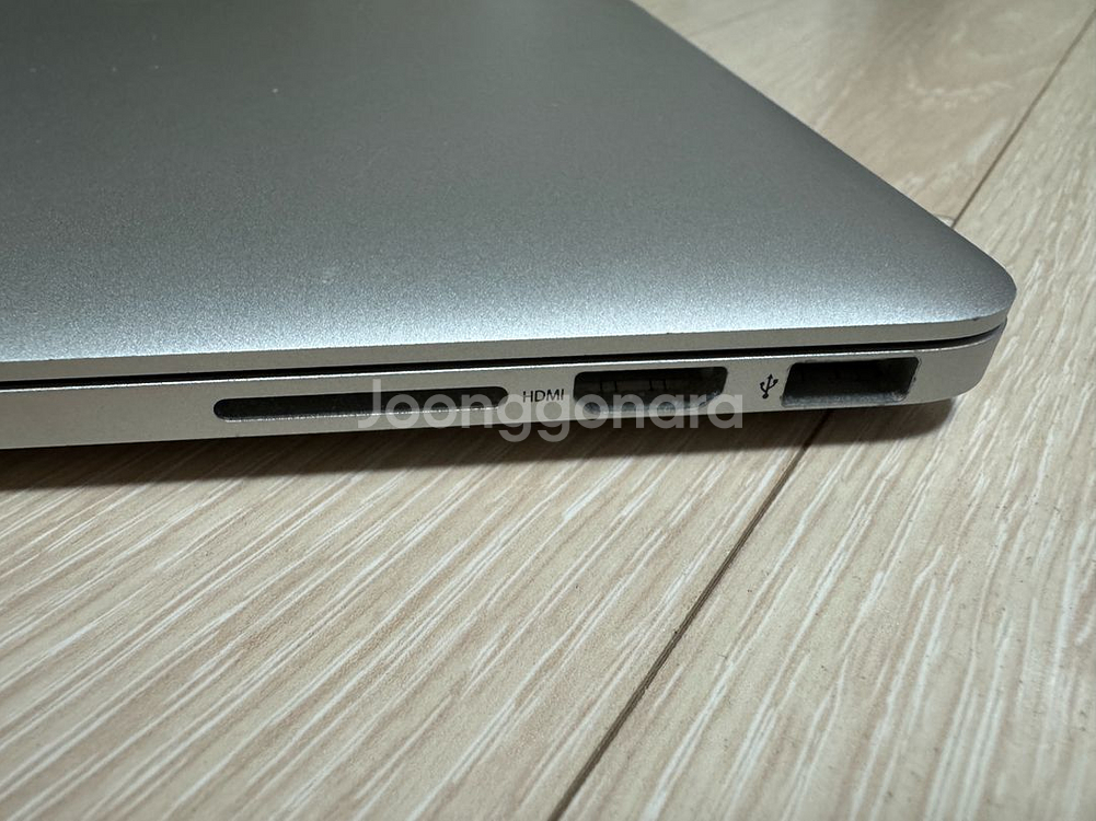 MacBook Pro (Retina Mid 2015)--4