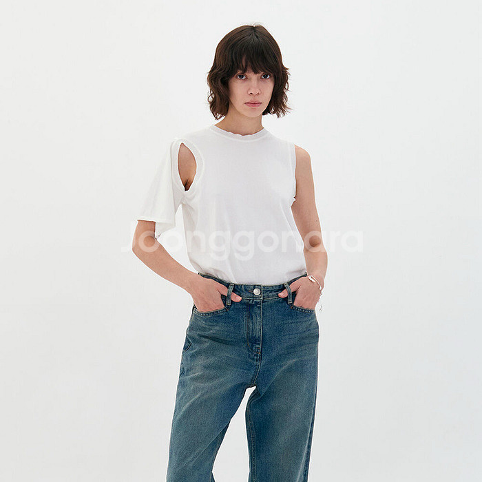 [M] 로우클래식 언발란스 슬리브 니트 블랙--5