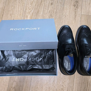 락포트 드레스포츠 컴포트화 7.5w 새제품 팝니다