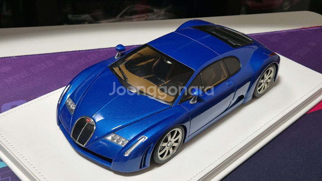 1:18 오토아트 부가티 치론 블루 판매--0