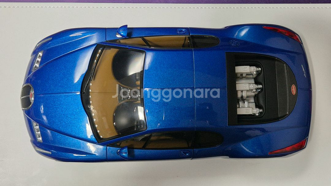 1:18 오토아트 부가티 치론 블루 판매--2