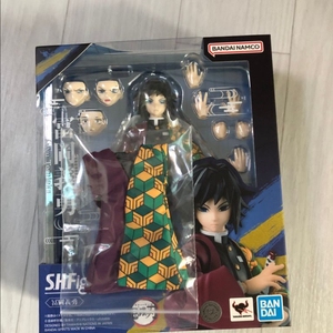 Shf 귀멸의칼날 토미오카 기유& 하오리 피규어