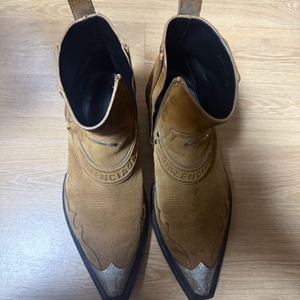 발렌시아가 산티아고하네스 부츠