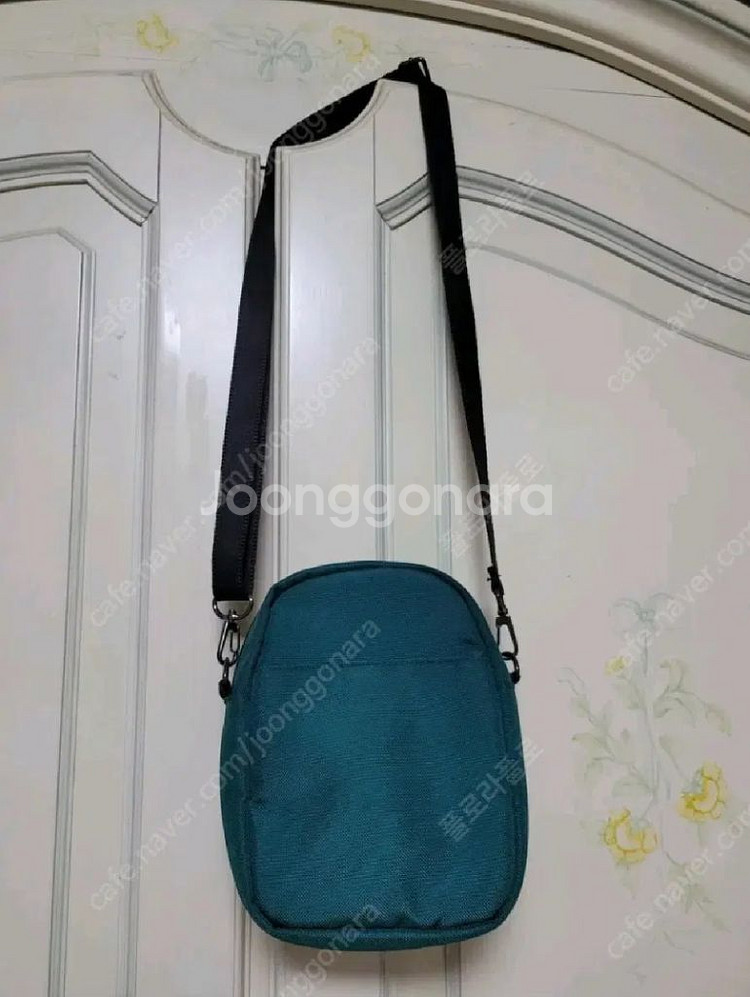 닥스 키즈 크로스백--1