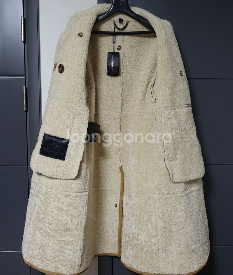 버버리 프로섬 카멜 프린팅 스웨이드 무스탕 코트 새상품--3