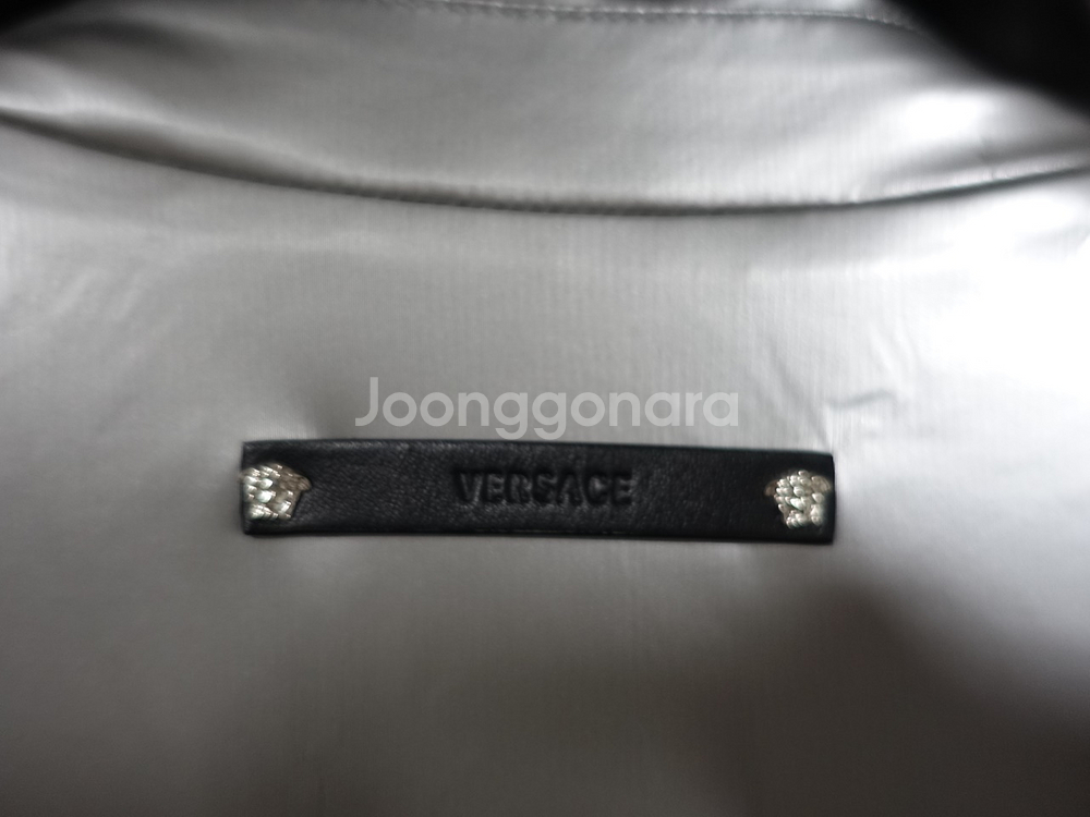 베르사체 런웨이 실버 트렌치 코트 새상품--5