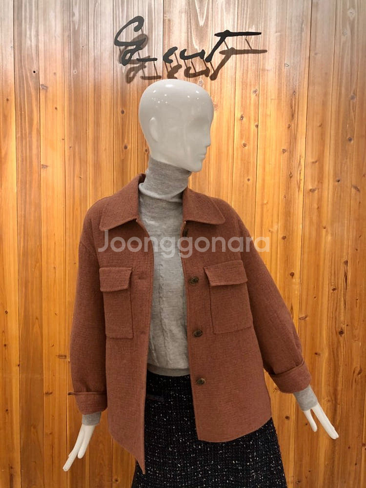 지컷 울 캐시미어 셔링소매 포켓 셔츠형 울자켓 숏반코트--2