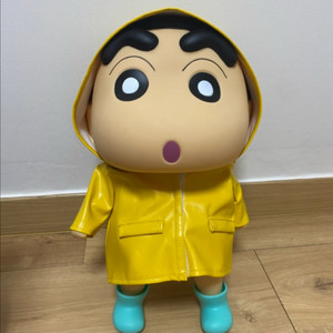 짱구 레인코트 대형 피규어