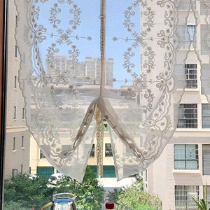 레이스 자수 커튼