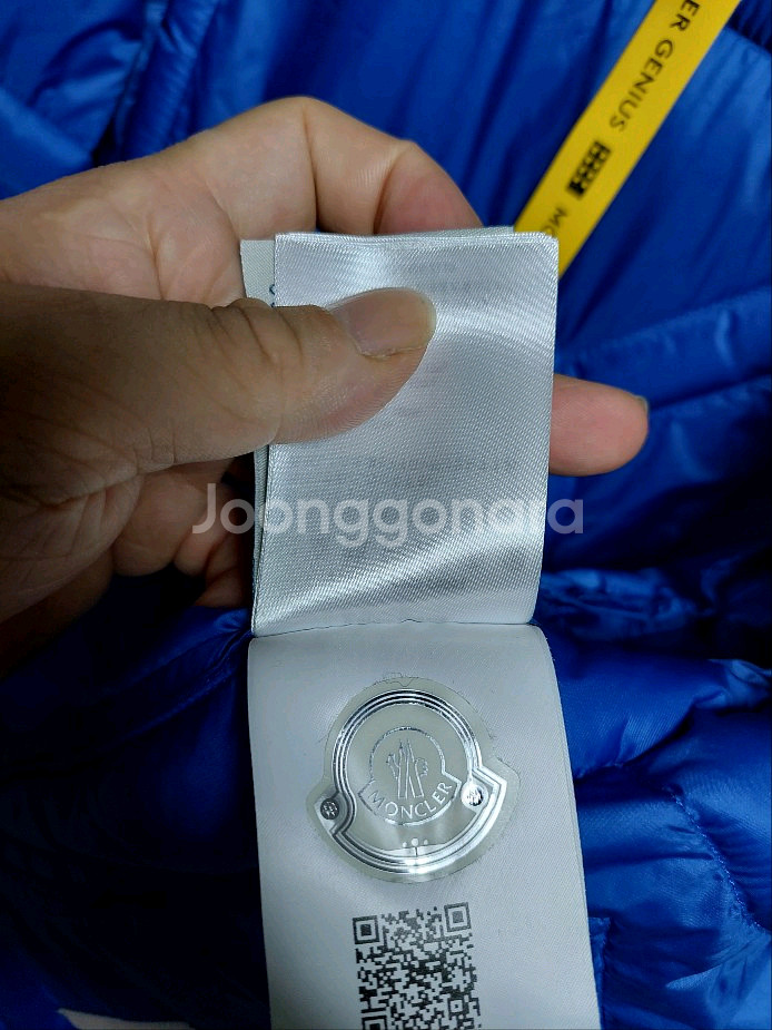 몽클레어 apex 블루 후드 패딩 자켓 3사이즈--4