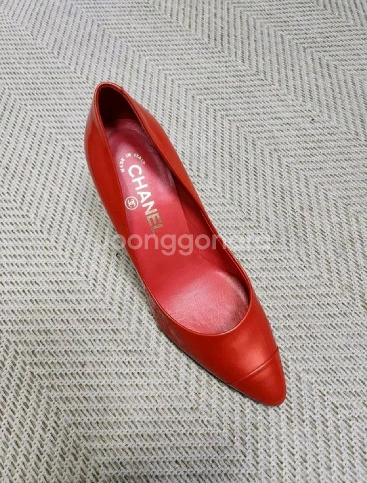 (정품) 샤넬 오렌지 페이던트 금장로고 펌프스 힐--5