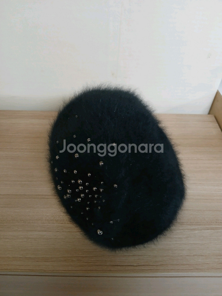 여성 메트로시티 구슬장식 앙고라 모자--0