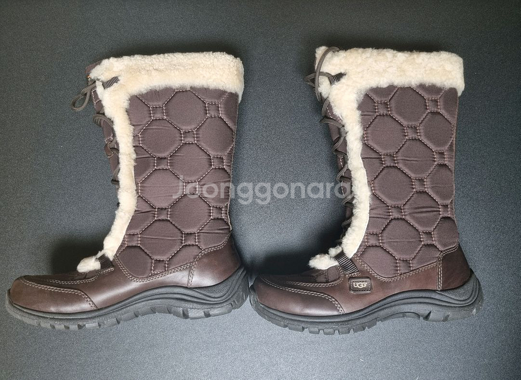 UGG 패딩부츠 capstone US6 230사이즈--3