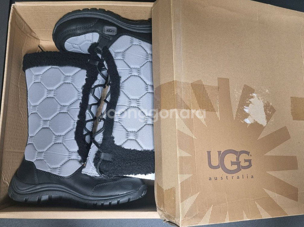 UGG 패딩부츠 capstone US6 230사이즈--1