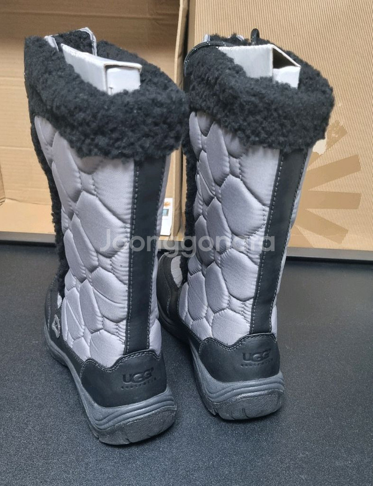 UGG 패딩부츠 capstone US6 230사이즈--6