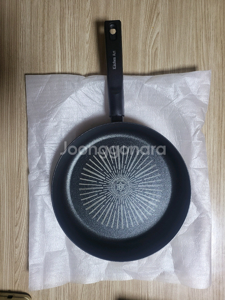 키친아트 인덕션 후라이팬 28cm 입니다.--2