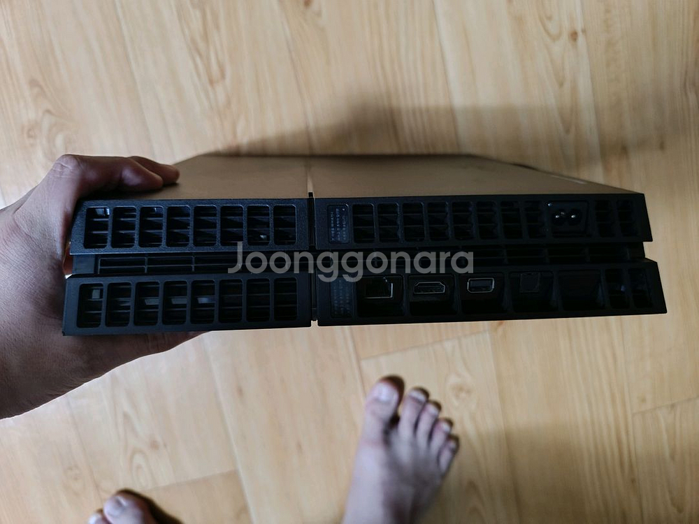 PS4 본체 + 컨트롤러--3