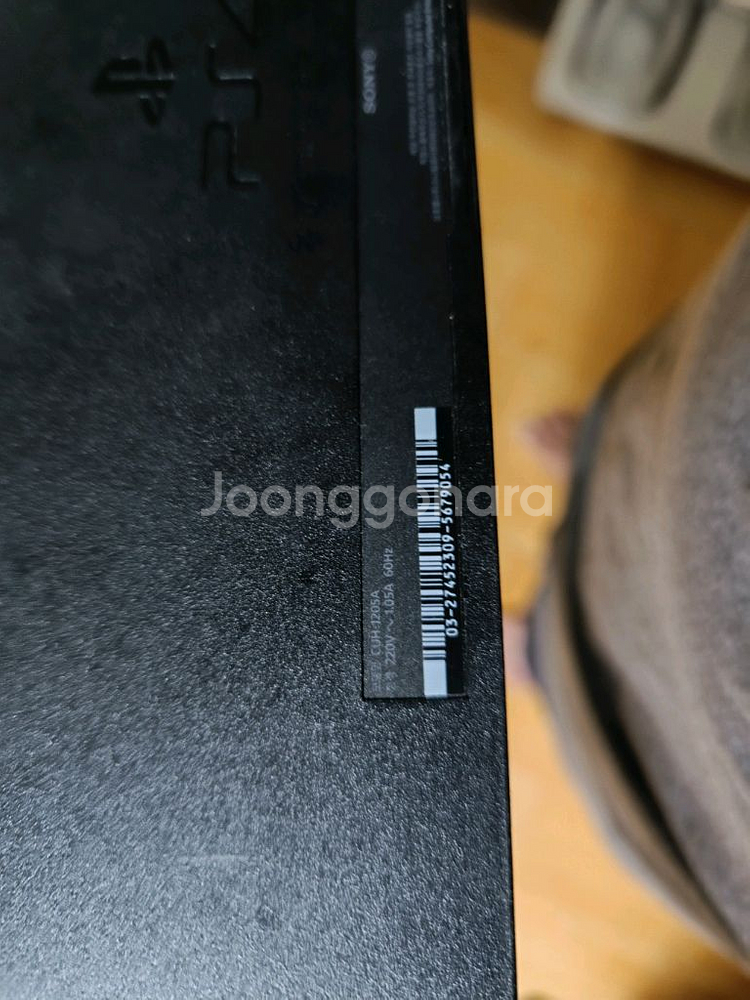 PS4 본체 + 컨트롤러--4