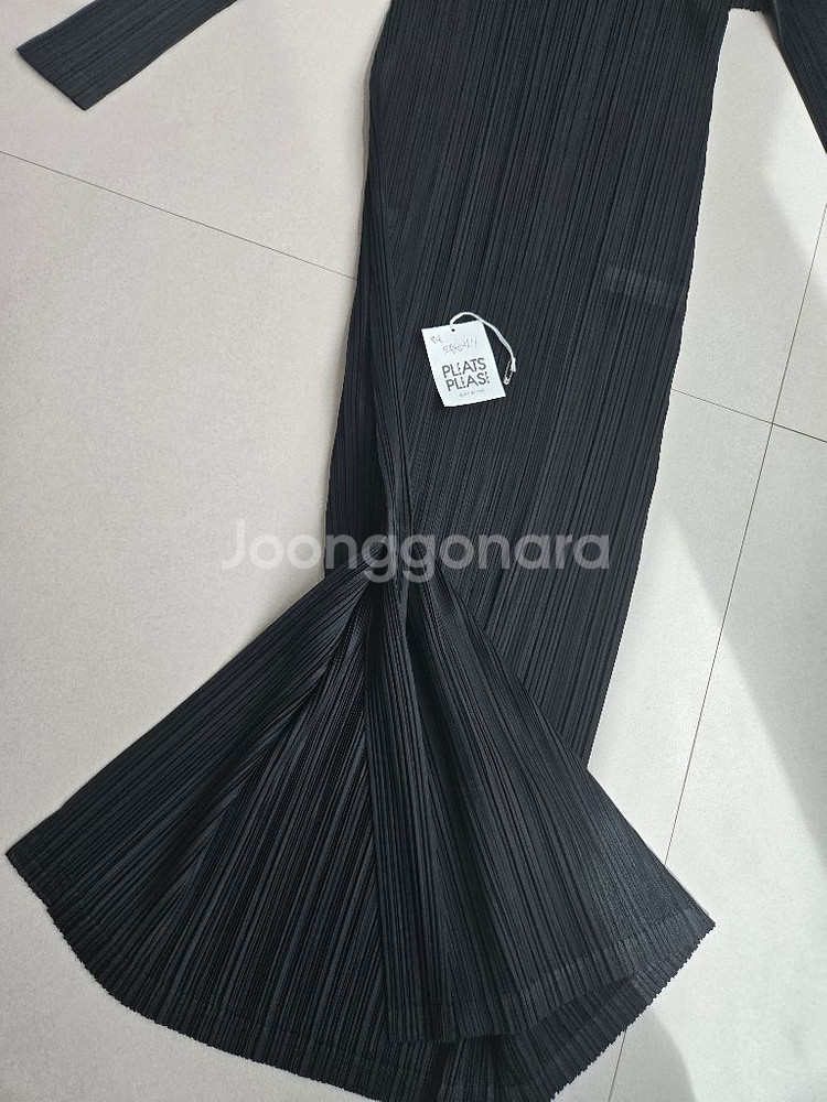 플리츠플리즈 반목긴팔원피스 블랙 3사이즈--1